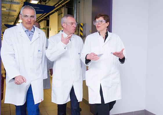 De gauche à droite : Jean-Luc Fugit, François de Rugy et Cécile Barrère-Tricca (Chef de l’établissement IFPEN Lyon)